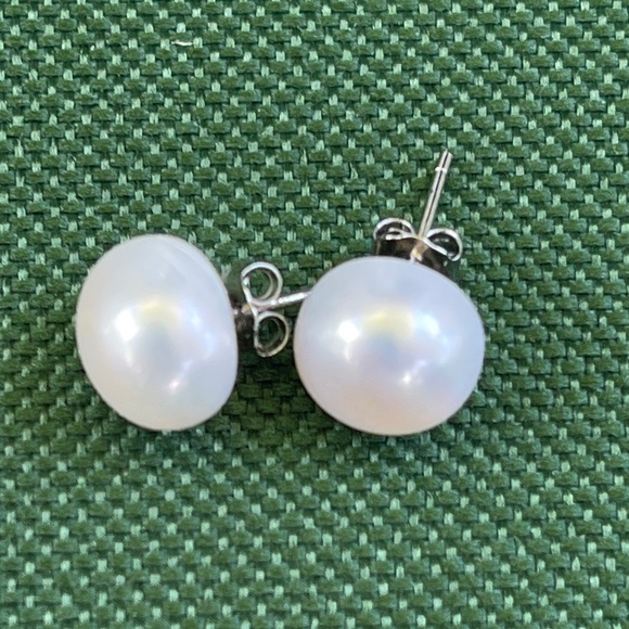 Jewelry - NEW 925 Sterling Silver Real 9 mm Genuine White  Pearl Stud Earrings